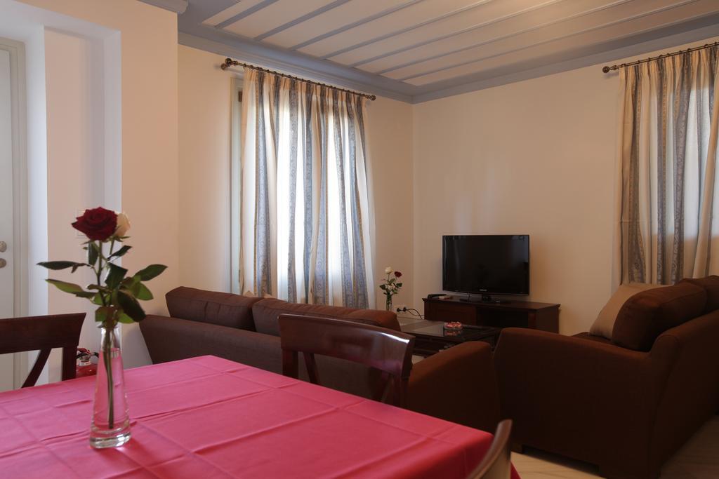 Avgerinos Hotel Kampochora  Room photo